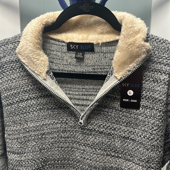 Sky Blue Sweater for men size L - Picture 2 of 3